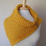 Crochet Leaf Neck Warmer