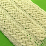 Crochet Cross-linked Rings Scarf