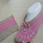 Knit Simple Slippers with Three Stripes