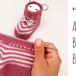 Knit Arrow Baby Booties