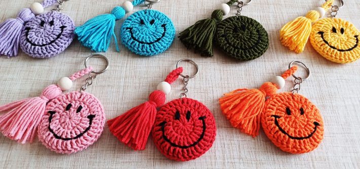 How to Crochet a Colorful Smiley Face Keychain